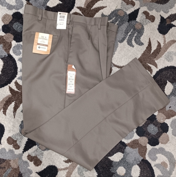 Haggar Classic Tan Cool 18 Pants No Iron Flat Front New Trouser Men’s Sz 40X34 - Picture 1 of 4